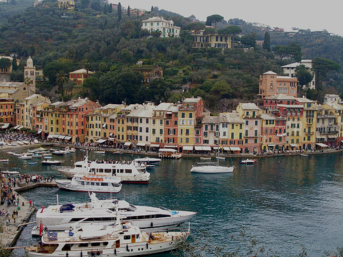 view-of-portofino-boats-houses-italy