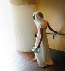 bride-down-the-stairs-by-tostadophoto-via-flickr