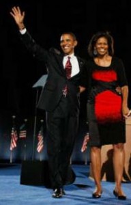 barack-obama-with-his-arm-around-michelle-obama